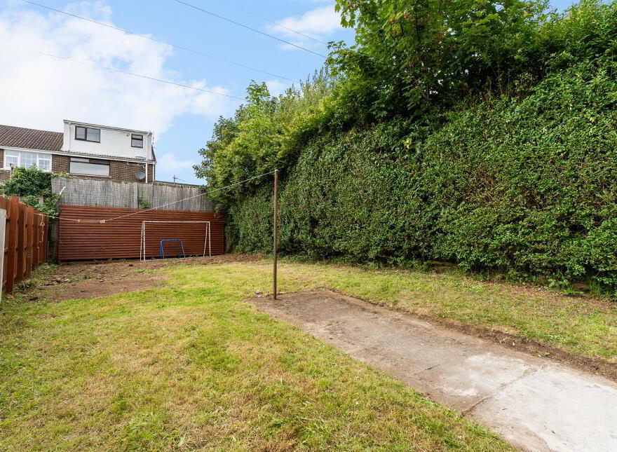 76 Bingnian Drive, Andersonstown, Belfast, BT11 8JB