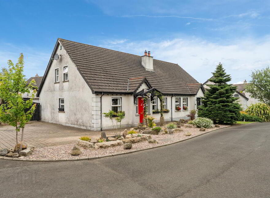 34 Village Hill, Straid, Ballyclare, BT39 9WQ photo