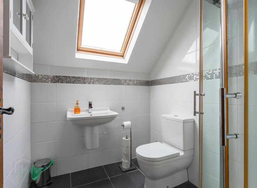 34 Village Hill, Straid, Ballyclare, BT39 9WQ