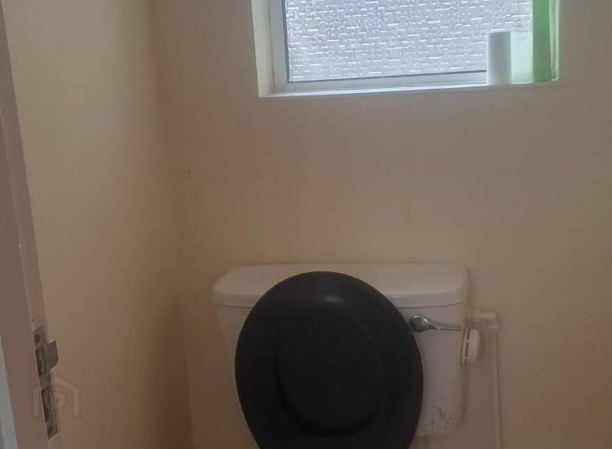 Pound Street, Carndonagh, F93KF9X