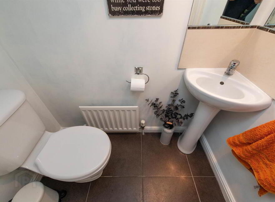 10 Drummond Park, Ballynahinch, BT24 8GE
