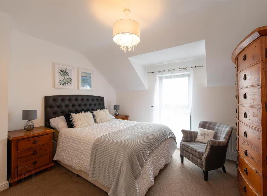 10 Drummond Park, Ballynahinch, BT24 8GE