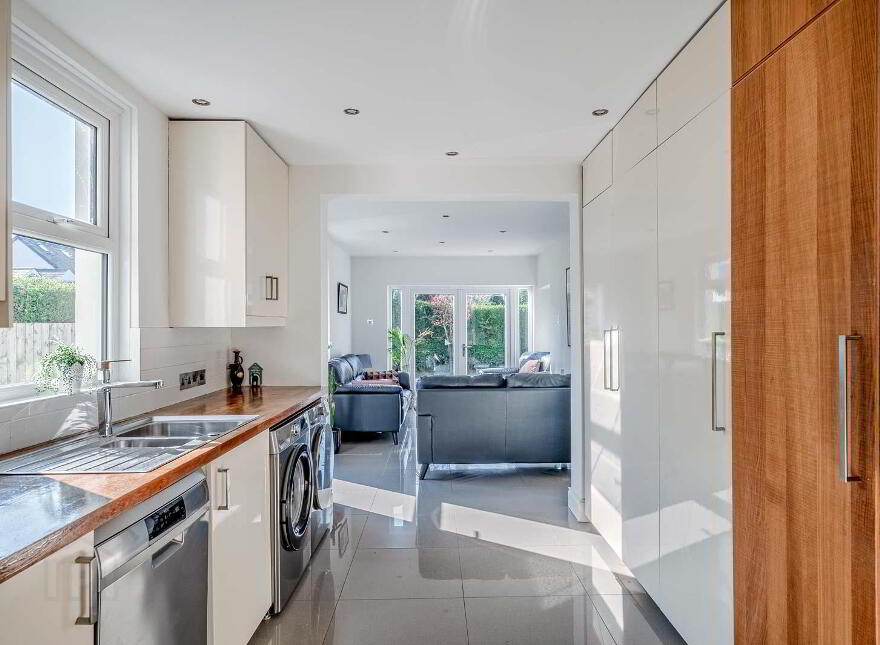 29 Bryansburn Road, Bangor, BT20 3RZ