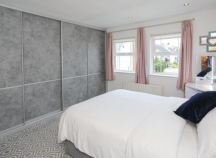 24 Walmer Grove, Bangor, BT19 1GR