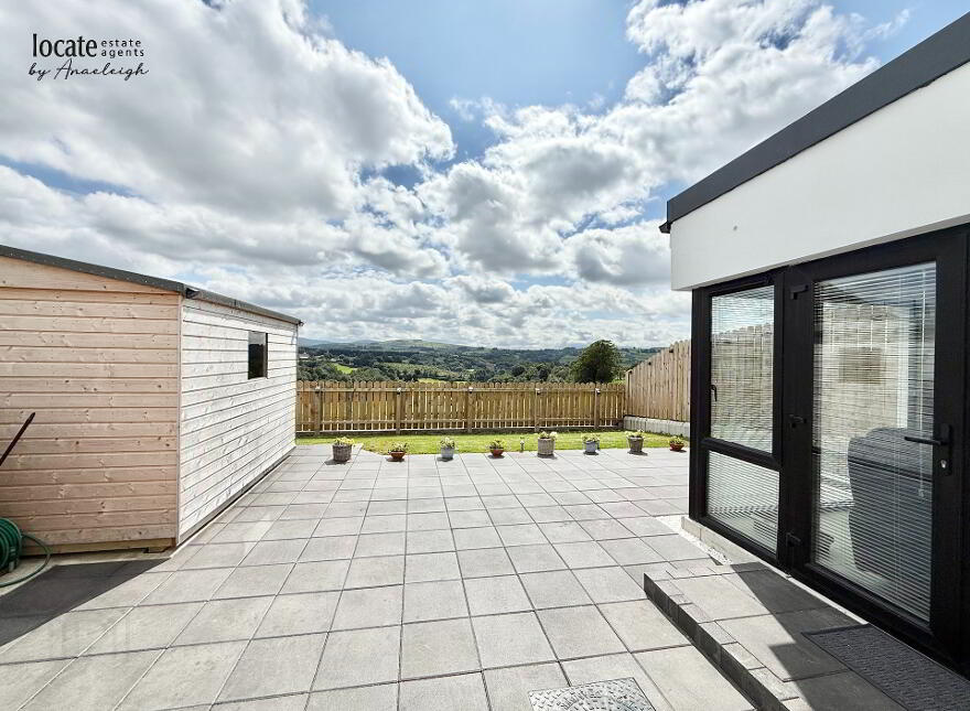 25a Cumber View, Claudy, Derry, BT47 4FG