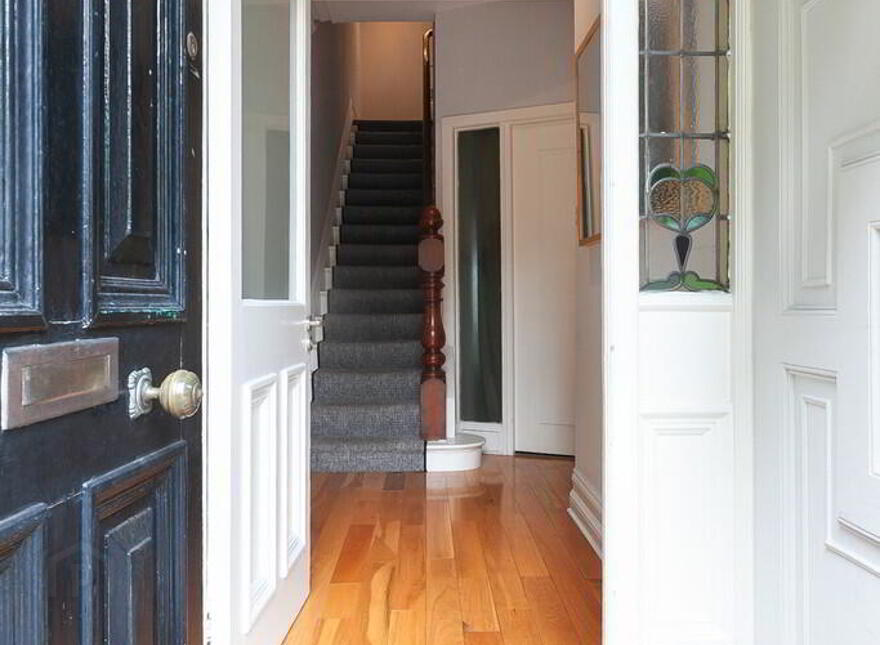 Apt 3, 79 Marlborough Park South, Malone Road, Belfast, BT9 6HS