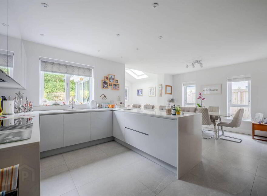 124b Crawfordsburn Road, Bangor, BT19 1BU