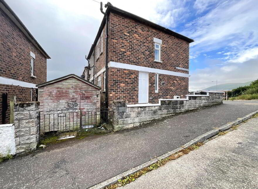 124 Woodvale Avenue, Belfast, BT13 3EY