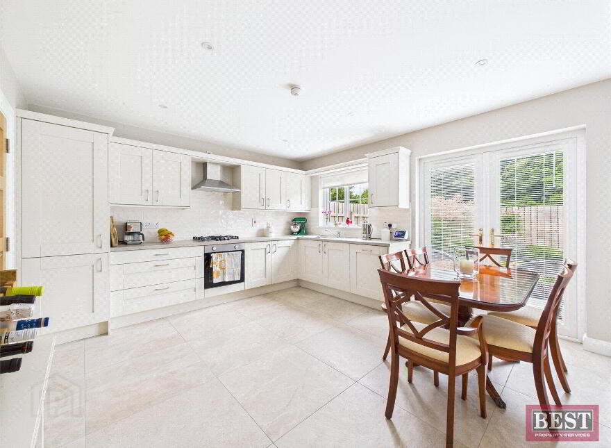 14 Dromliskin Court, Newry, BT35 7FU
