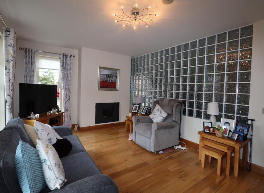 101b Upper Road, Greenisland, Carrickfergus, BT38 8RR