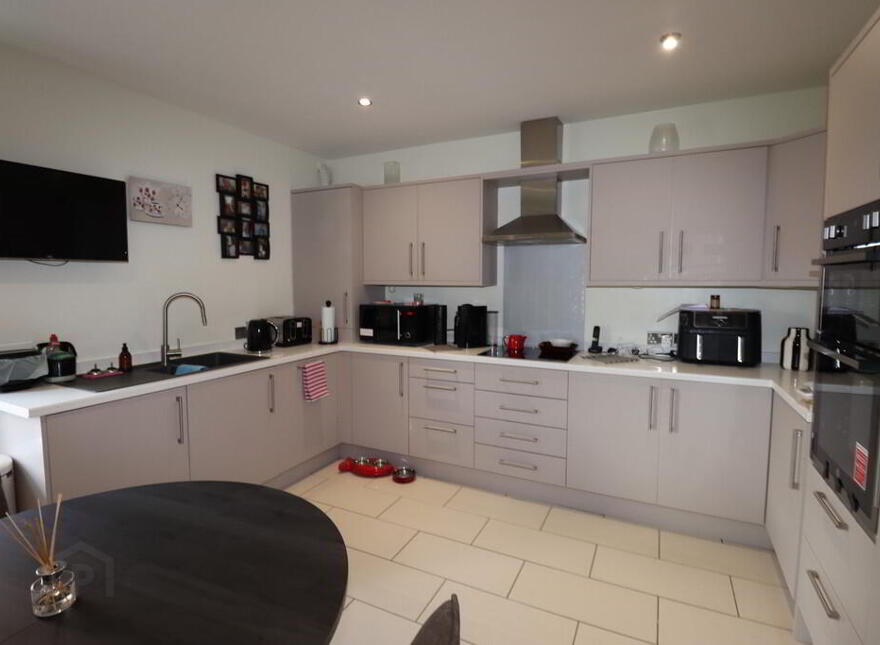 101b Upper Road, Greenisland, Carrickfergus, BT38 8RR