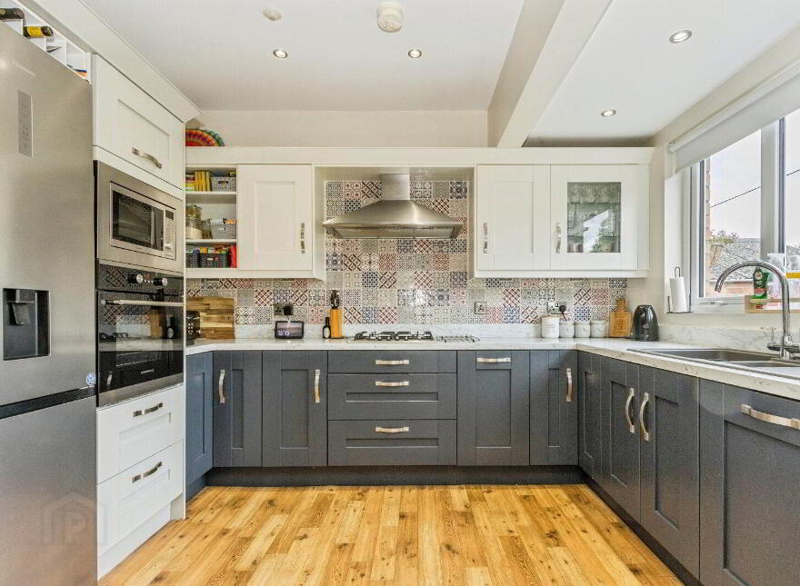 38 Lead Hill Park, Belfast, BT6 9RW
