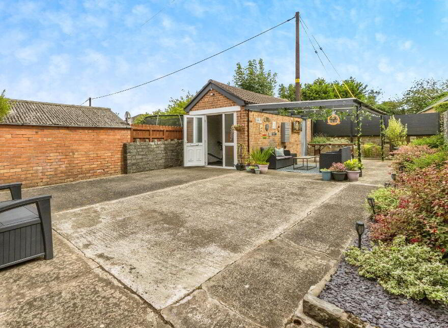 38 Lead Hill Park, Belfast, BT6 9RW
