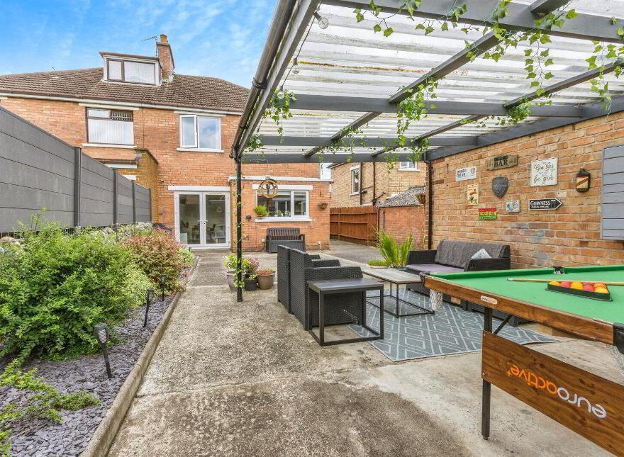 38 Lead Hill Park, Belfast, BT6 9RW