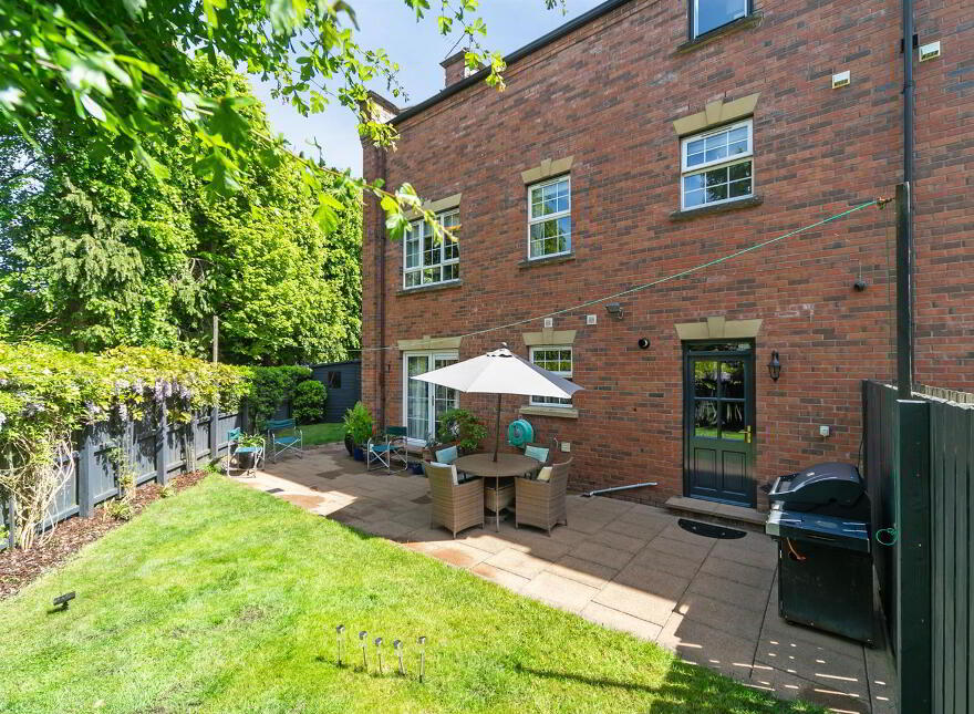 16 Mornington Place, Annadale Avenue, Belfast, BT7 3LD