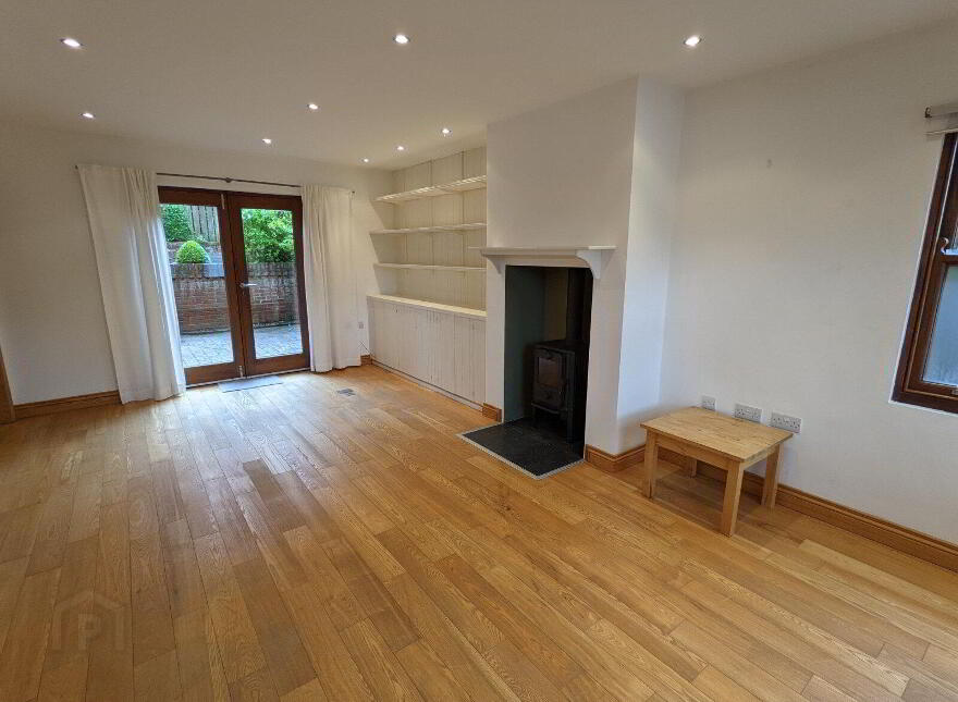 33 Seahill Road, Holywood, BT18 0DJ