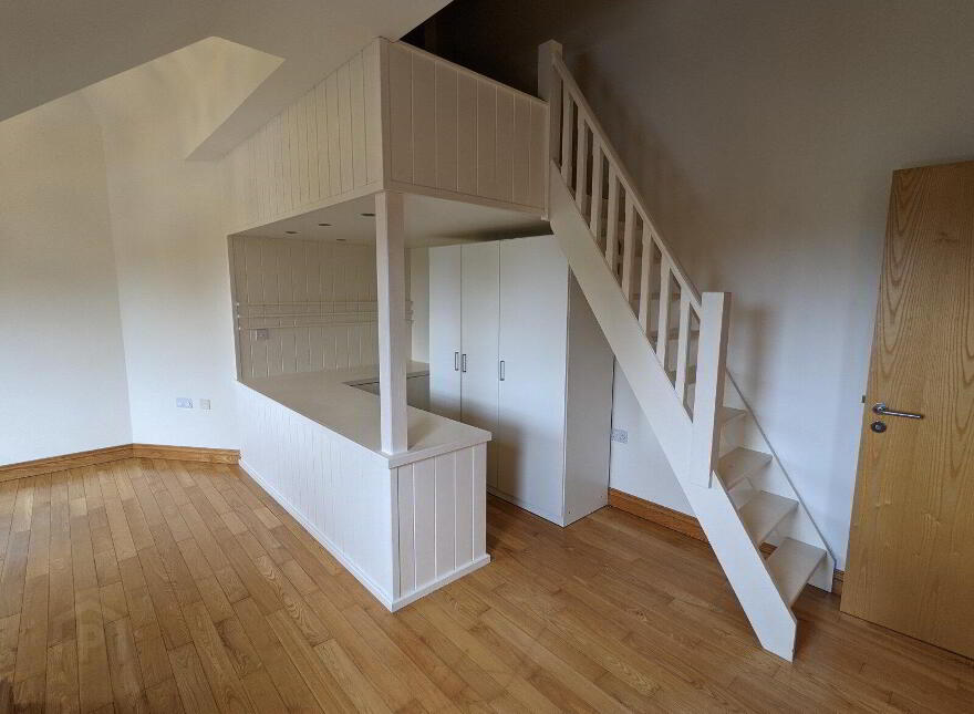 33 Seahill Road, Holywood, BT18 0DJ