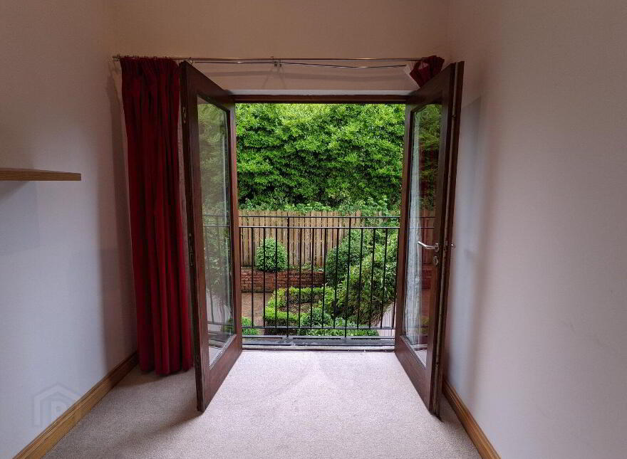 33 Seahill Road, Holywood, BT18 0DJ