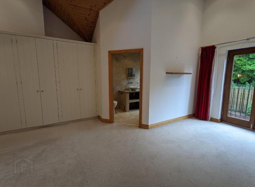 33 Seahill Road, Holywood, BT18 0DJ