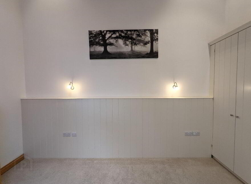 33 Seahill Road, Holywood, BT18 0DJ