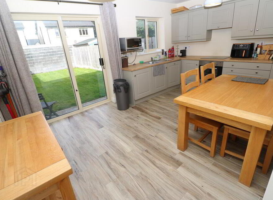 96 Knightswood, Matthews Lane, Drogheda, A92HX4F