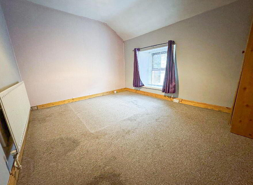 8 Emmett Place, Sligo Town