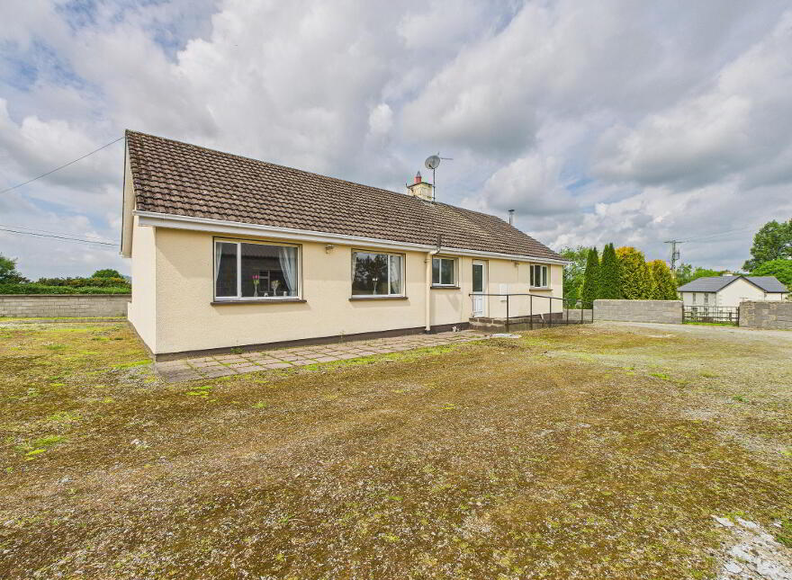 Glenour, Adamstown