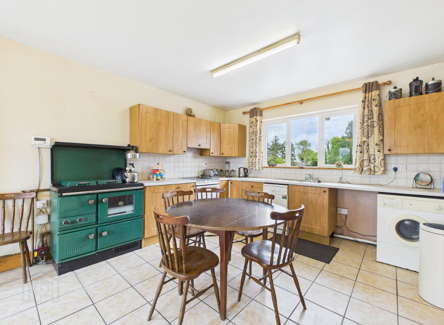 Glenour, Adamstown