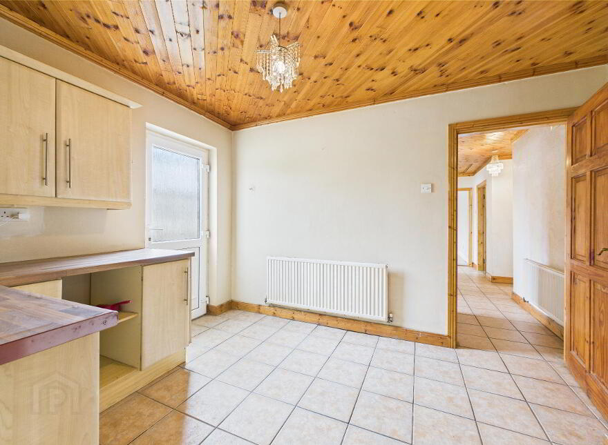 Glenour, Adamstown