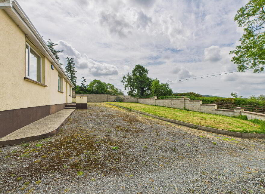 Glenour, Adamstown