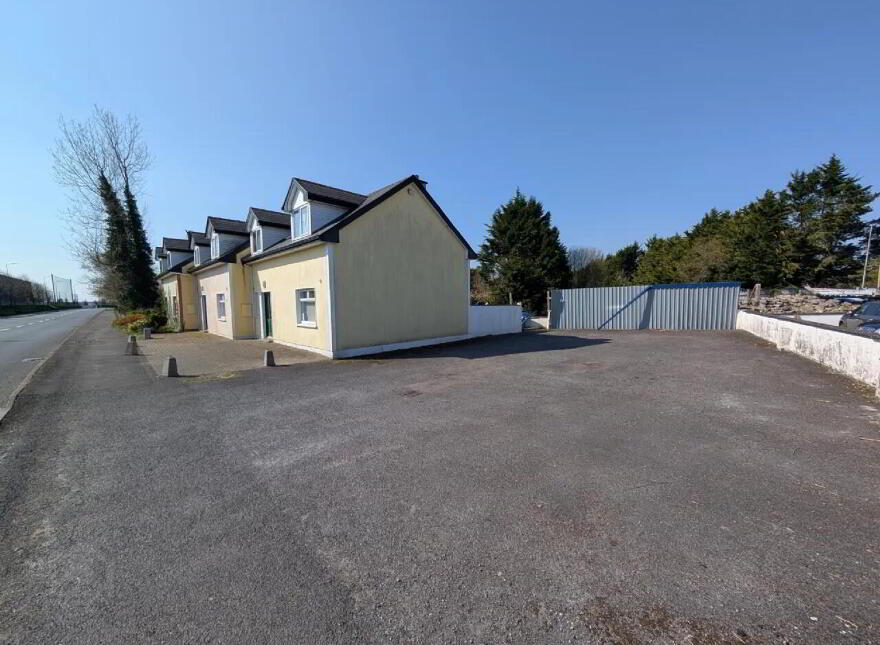 1 Chapel Row, Swinford, F12DC96