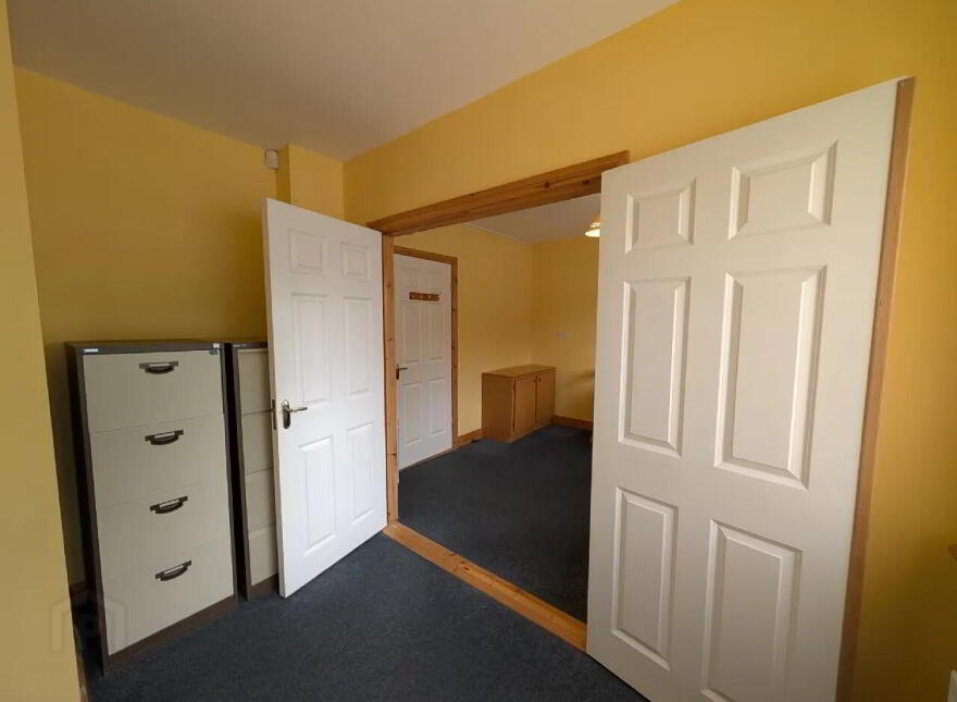 1 Chapel Row, Swinford, F12DC96