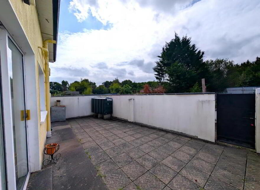 1 Chapel Row, Swinford, F12DC96