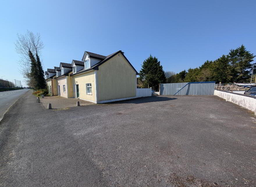 1 Chapel Row, Swinford, F12DC96
