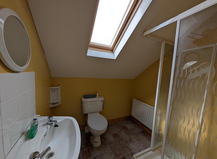 1 Chapel Row, Swinford, F12DC96
