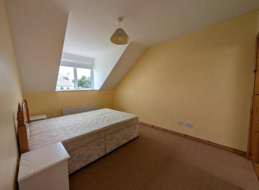 2 Chapel Row, Swinford, F12HR26