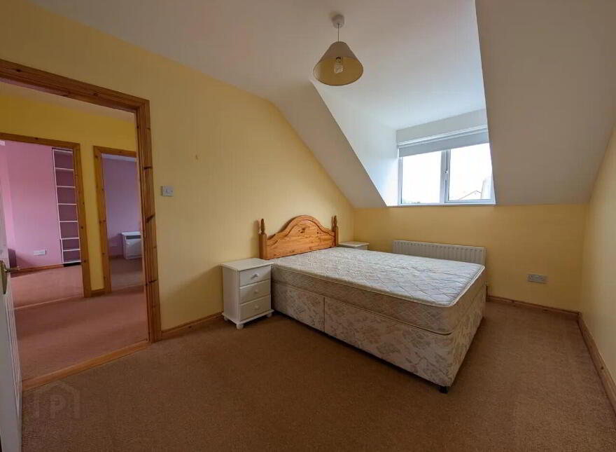 2 Chapel Row, Swinford, F12HR26