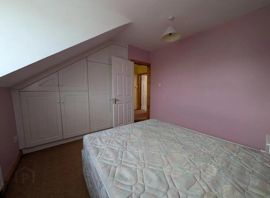 2 Chapel Row, Swinford, F12HR26