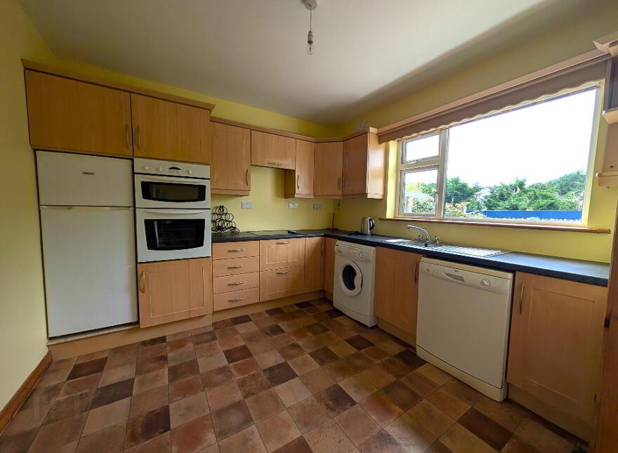 2 Chapel Row, Swinford, F12HR26