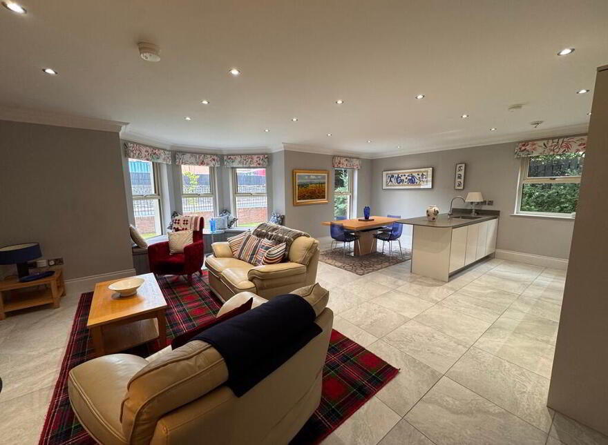 Apt 2, 1 Montpelier Park, 102 Malone Road, Belfast, BT9 5RS