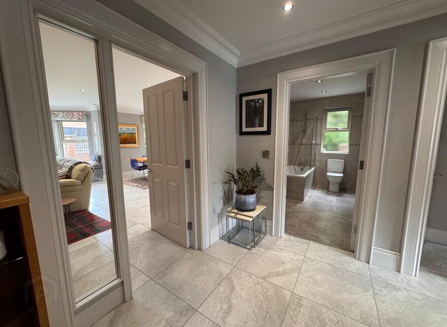 Apt 2, 1 Montpelier Park, 102 Malone Road, Belfast, BT9 5RS