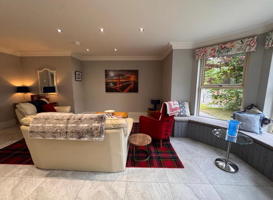 Apt 2, 1 Montpelier Park, 102 Malone Road, Belfast, BT9 5RS