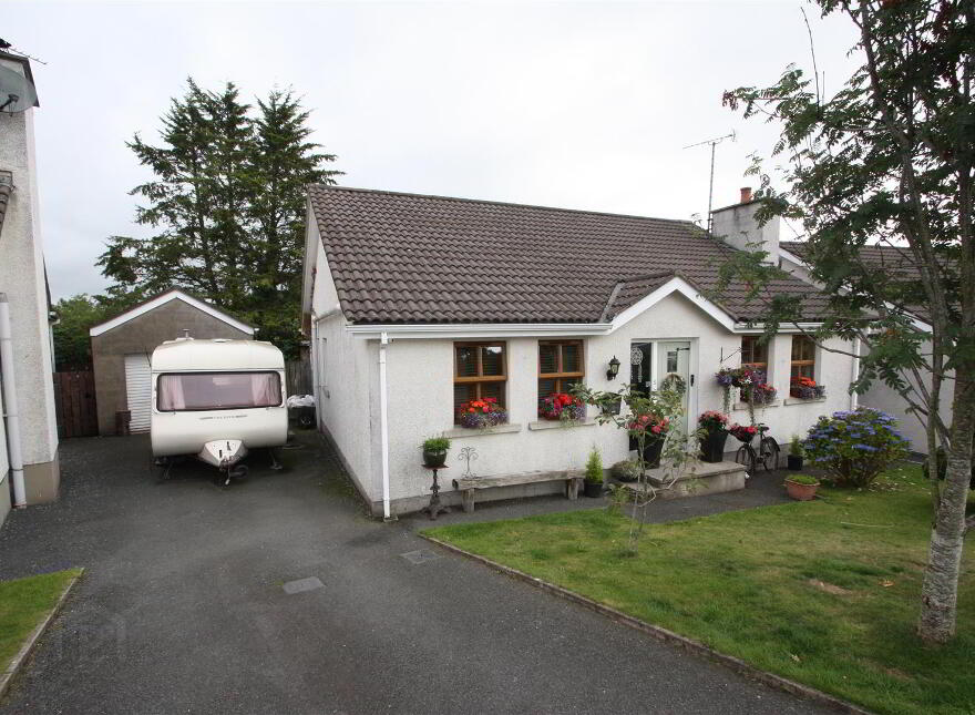 5 The Grove, Ballynahinch, BT24 8HR