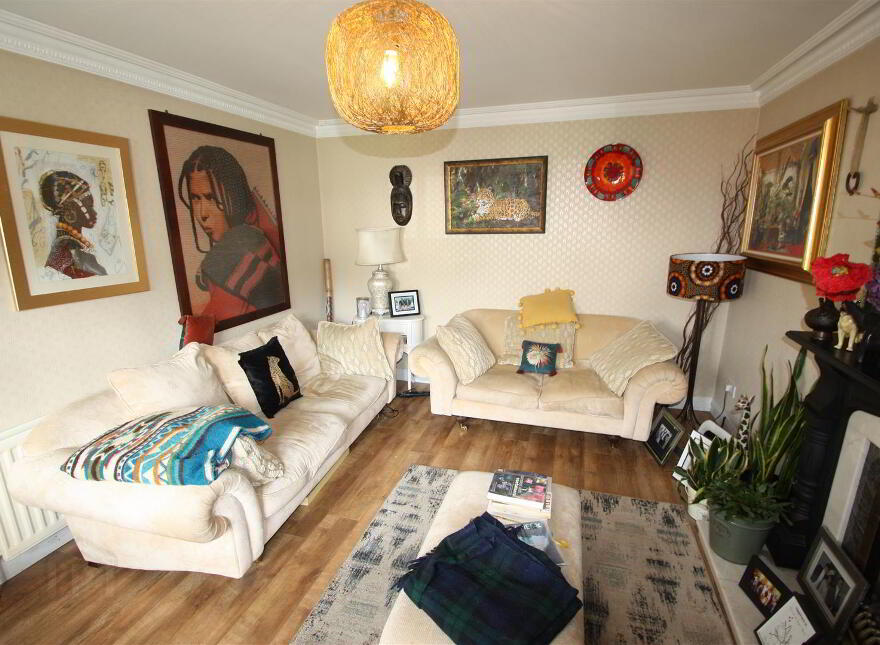 5 The Grove, Ballynahinch, BT24 8HR