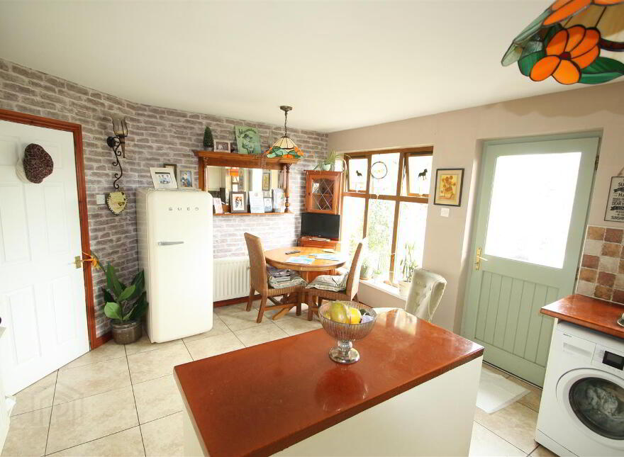 5 The Grove, Ballynahinch, BT24 8HR