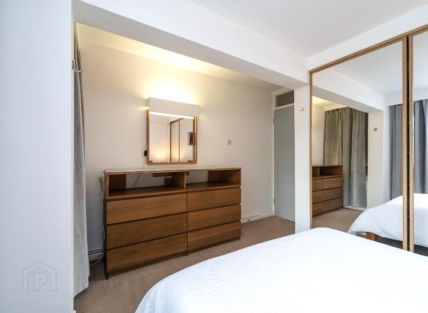 2 Salisbury Street, Dublin Road, Belfast, BT7 1AH