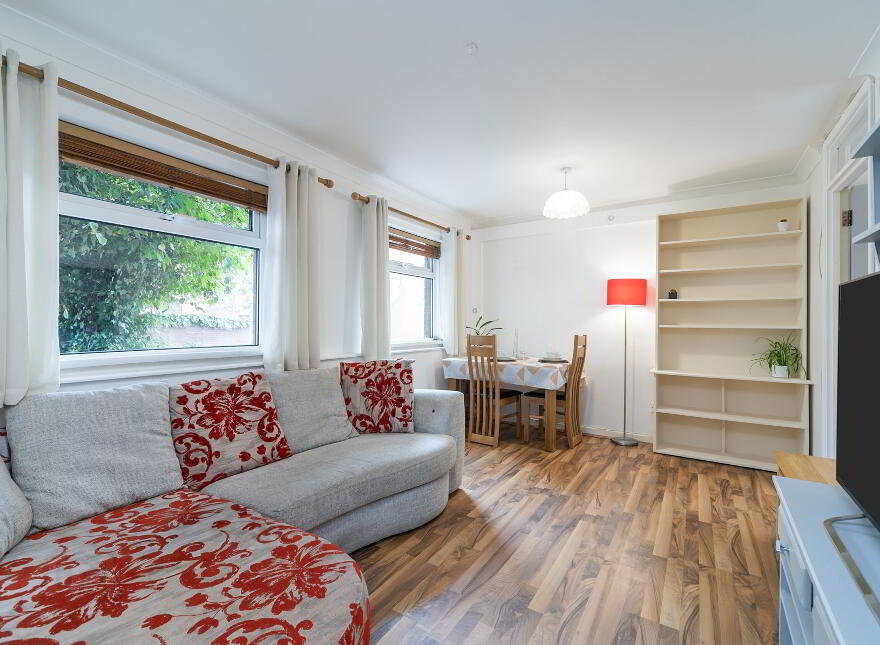 2 Salisbury Street, Dublin Road, Belfast, BT7 1AH