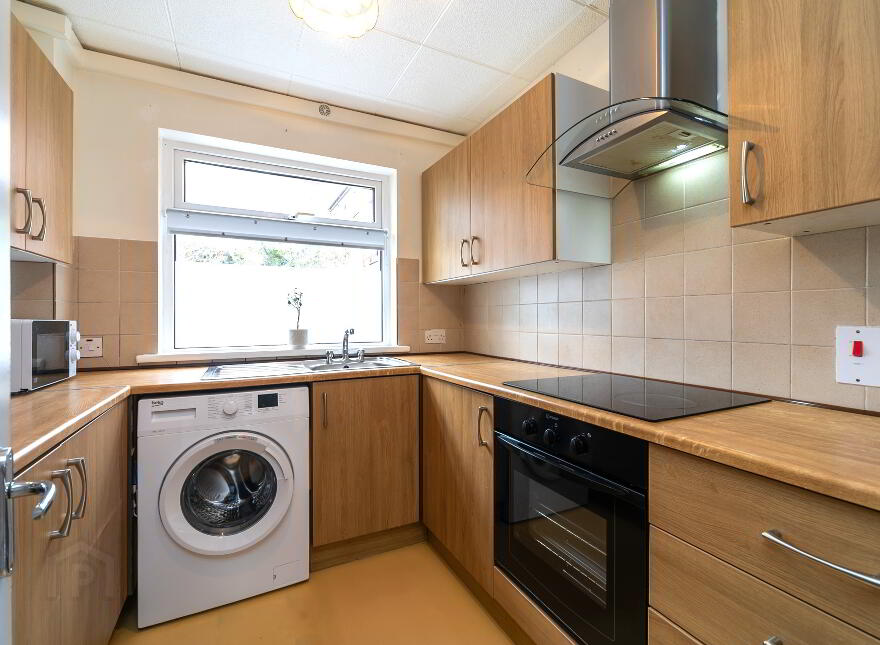 2 Salisbury Street, Dublin Road, Belfast, BT7 1AH