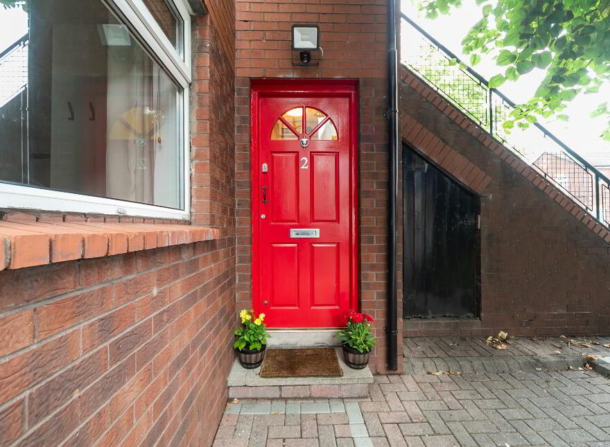 2 Salisbury Street, Dublin Road, Belfast, BT7 1AH