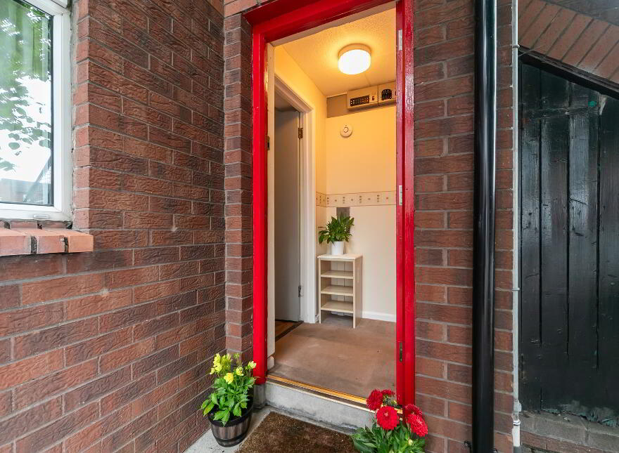 2 Salisbury Street, Dublin Road, Belfast, BT7 1AH